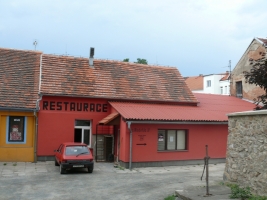 Restaurace u Rudolfa II., Komenského, Neveklov