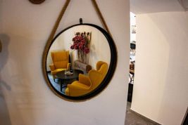 Žárovka Restaurant a Selfie Cafe
