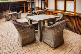 Žárovka Restaurant a Selfie Cafe