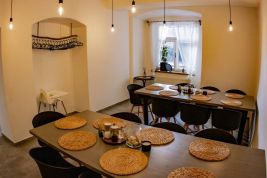 Žárovka Restaurant  Cafe